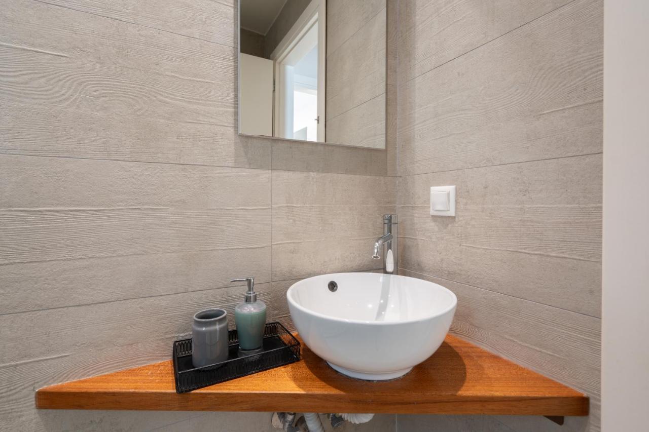 Classy Apartment In Koukaki, Walk To Metro & Acropolis Афины Экстерьер фото
